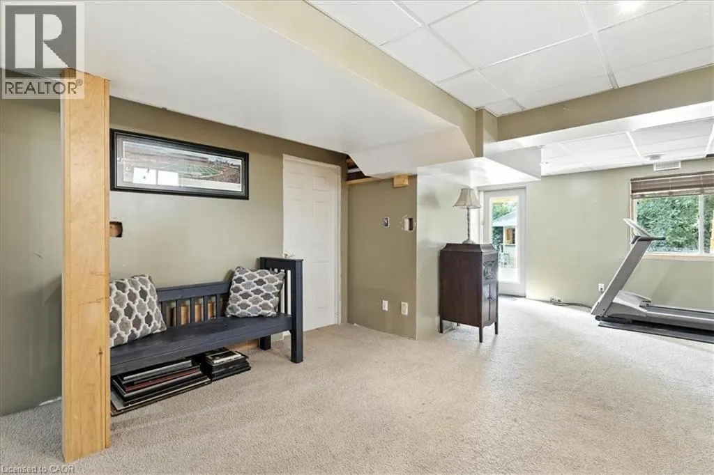 36 NOTCHWOOD Court