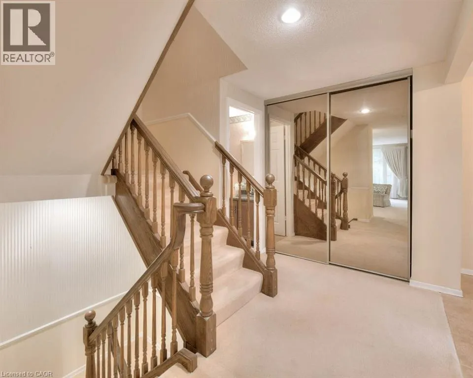 487 BEECHWOOD Drive Unit# 2, #2
