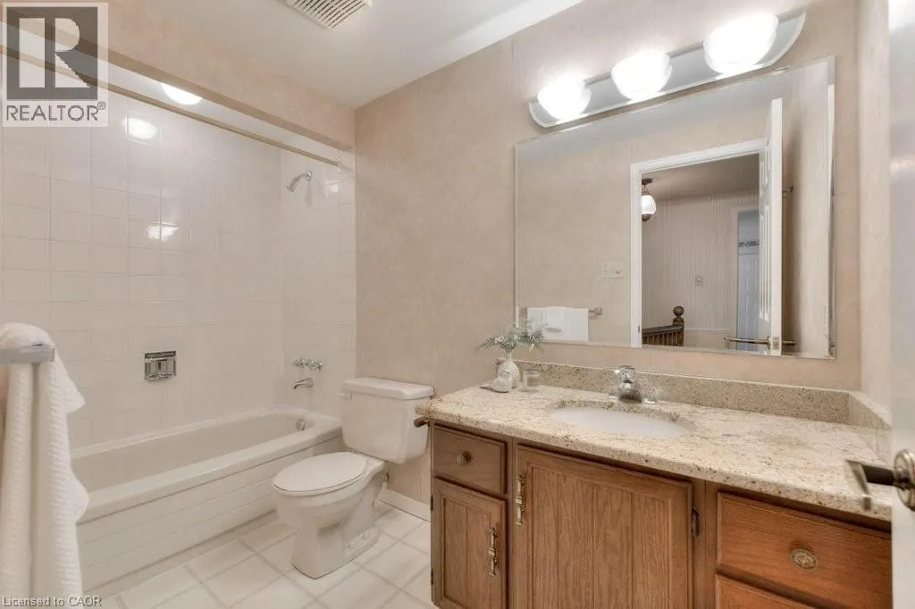 487 BEECHWOOD Drive Unit# 2, #2