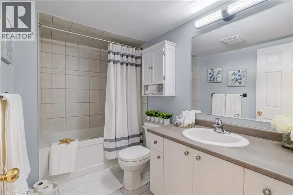 630 WOODLAWN Road E Unit# A, #A