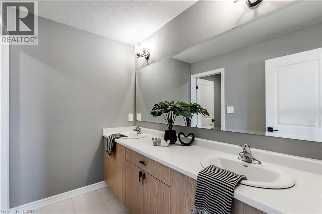 119 LANGRIDGE Way