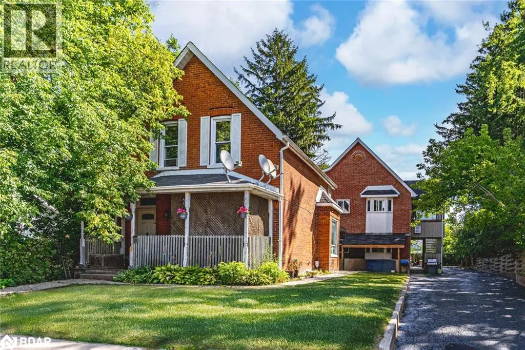 81 INNISFIL Street