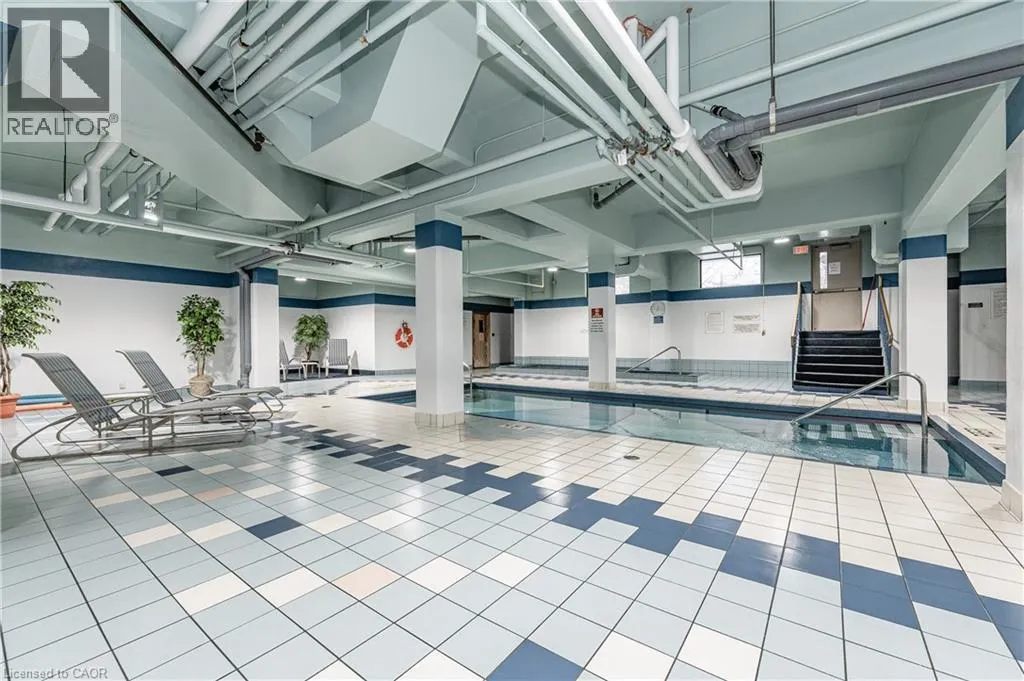 250 GLENRIDGE Drive S Unit# 1106, #1106