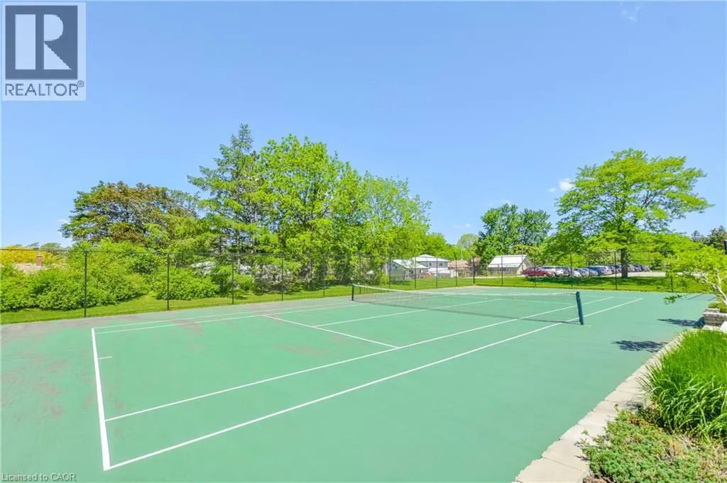 250 GLENRIDGE Drive S Unit# 1106, #1106