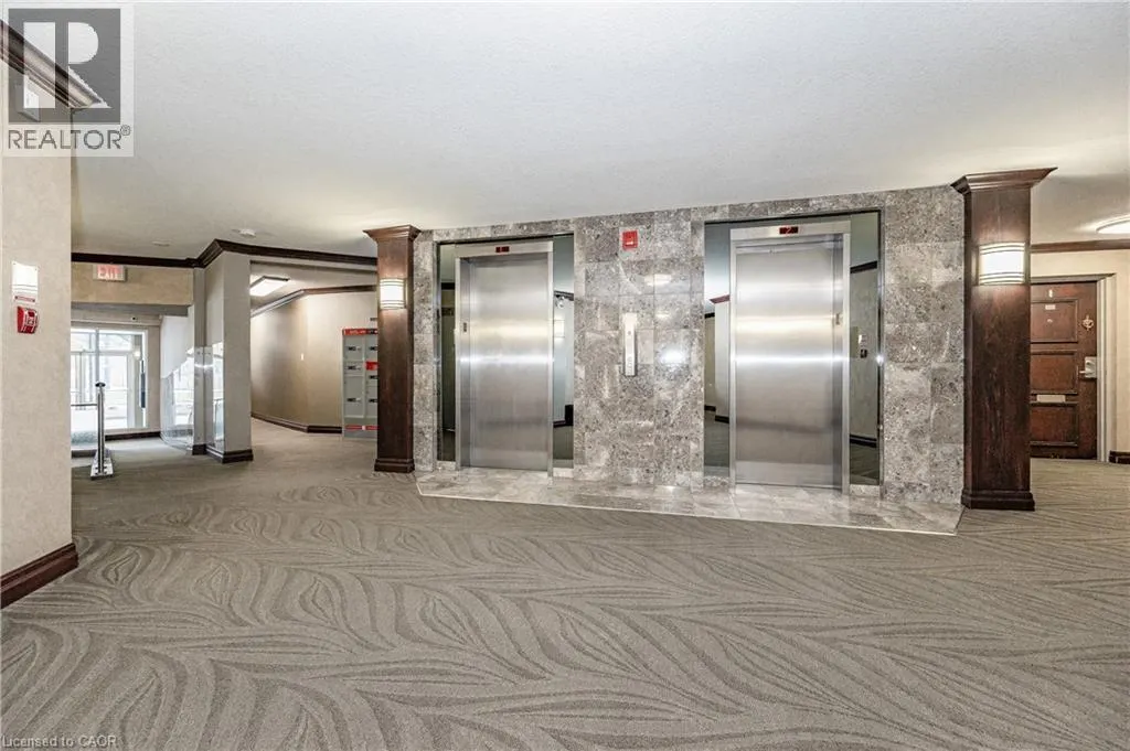 250 GLENRIDGE Drive S Unit# 1106, #1106