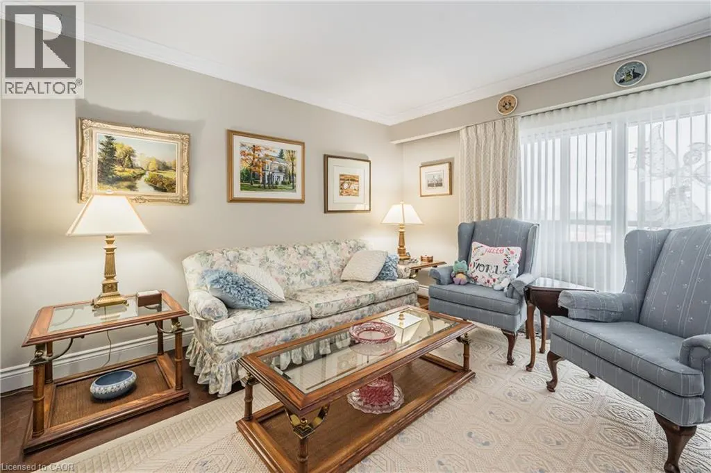 250 GLENRIDGE Drive S Unit# 1106, #1106