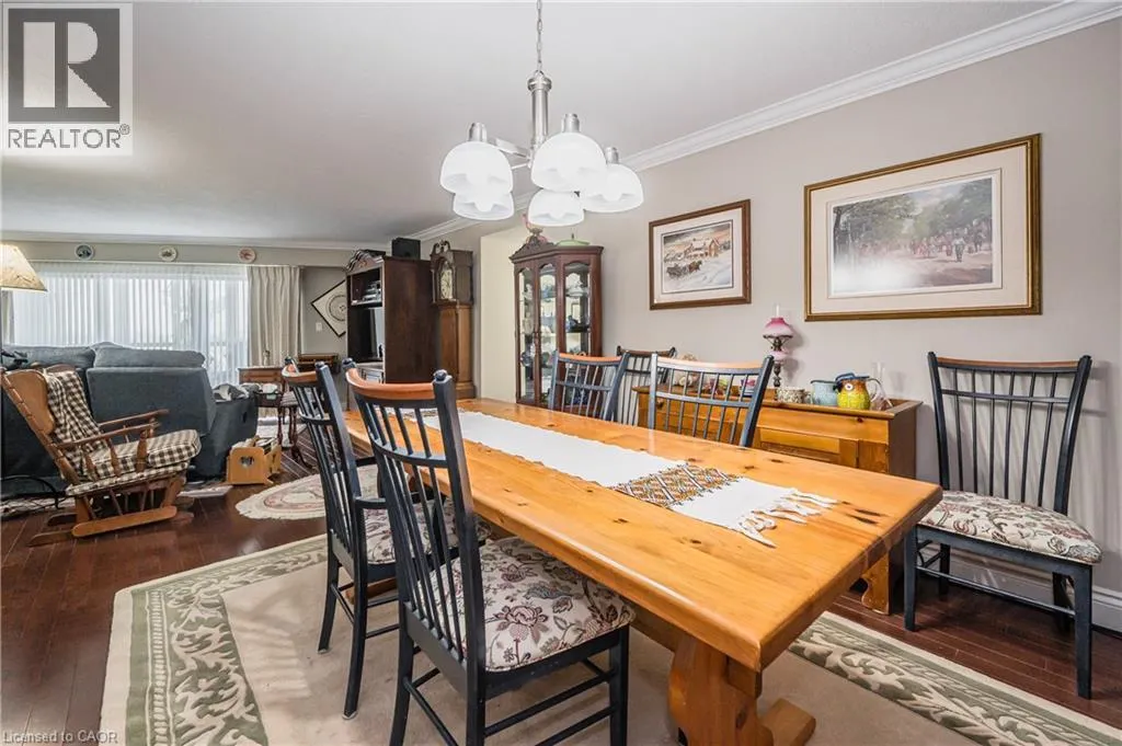 250 GLENRIDGE Drive S Unit# 1106, #1106