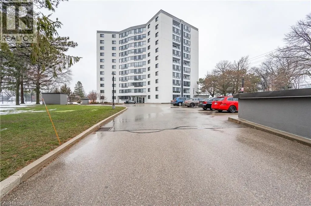 250 GLENRIDGE Drive S Unit# 1106, #1106