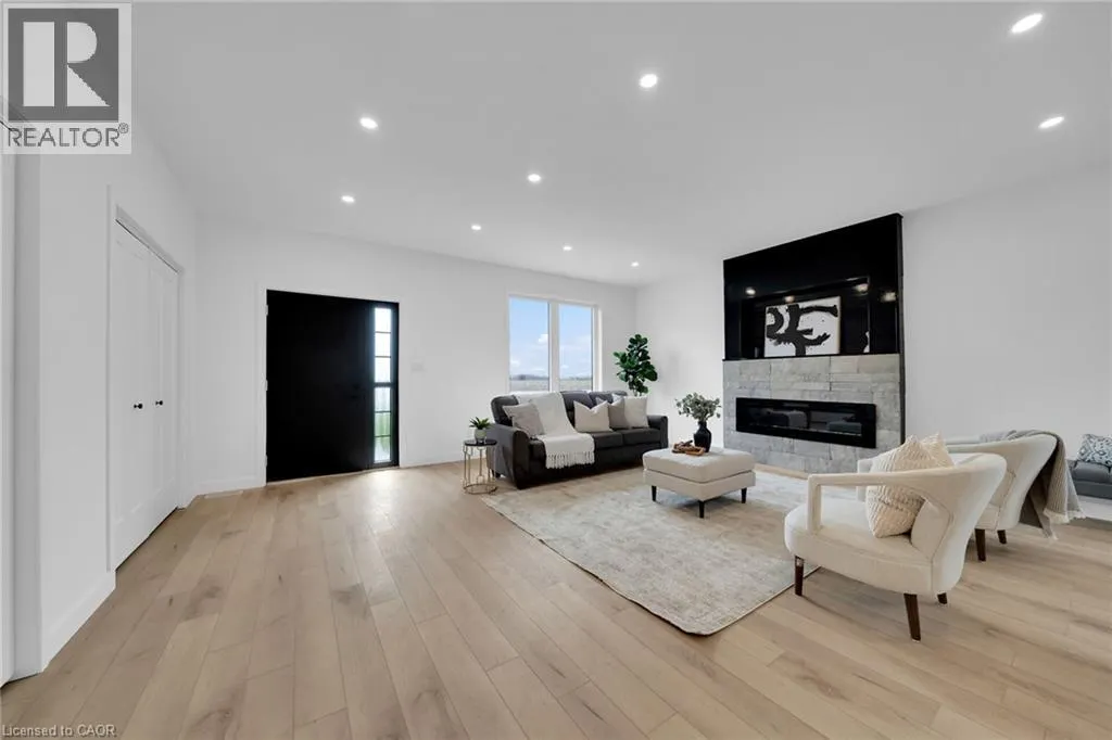 4093 RAINHAM Road