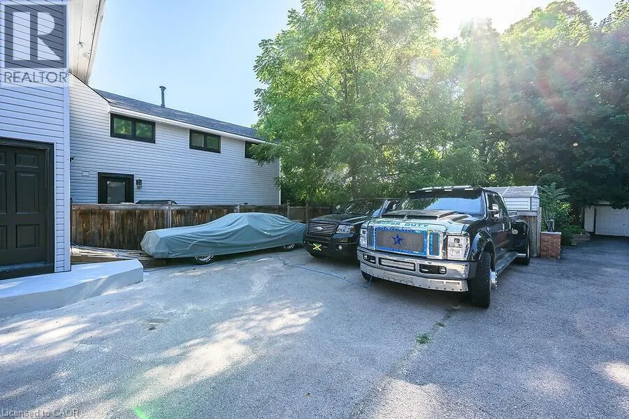 23 MOUNTAIN Street