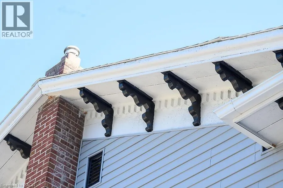 23 MOUNTAIN Street