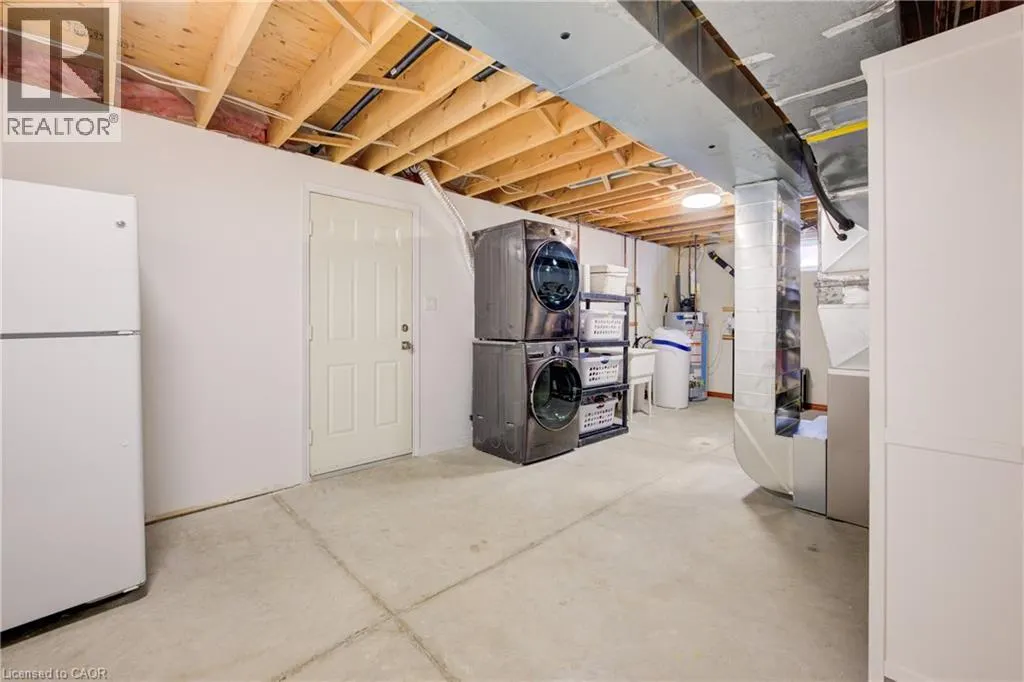 439 NORTHLAKE Drive