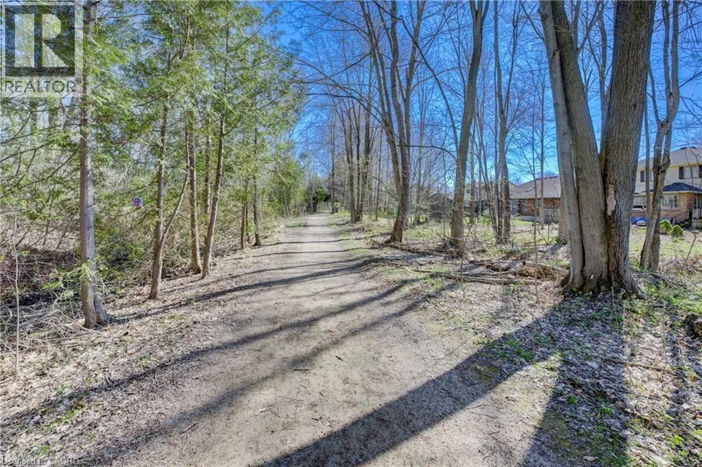 439 NORTHLAKE Drive