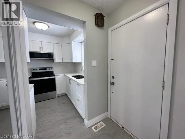 132 BRIAR KNOLL Drive Unit# 1, #1