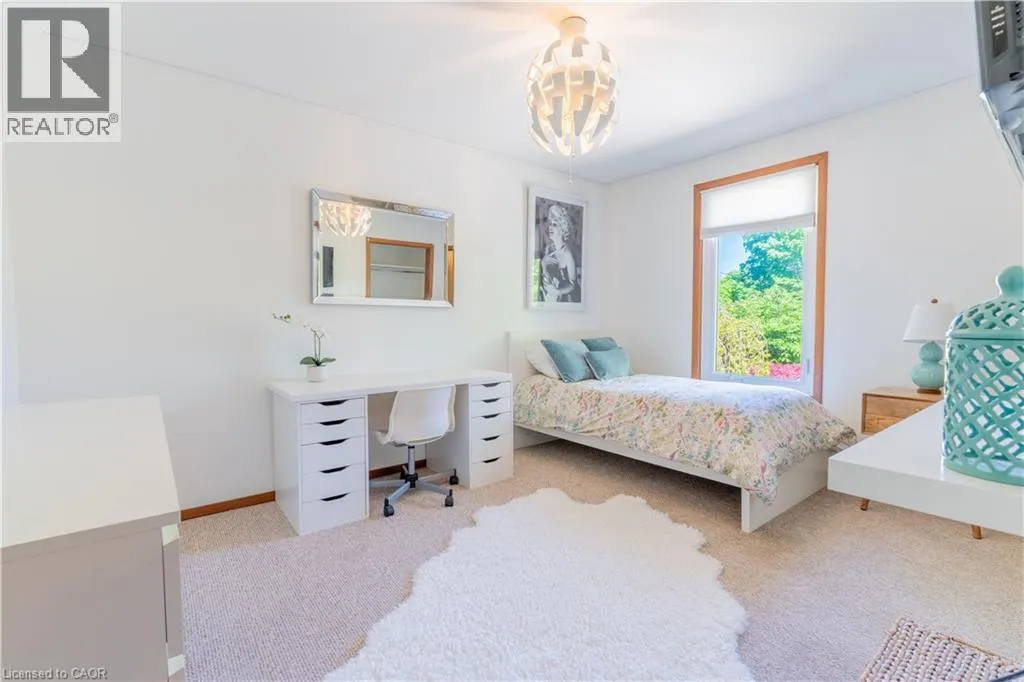 4 CEDAR Street