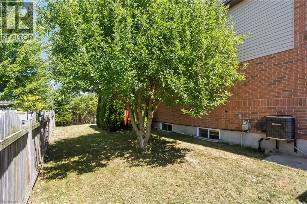 2 DONNENWERTH Drive