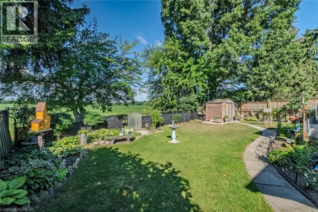 26 DOUGLAS Avenue