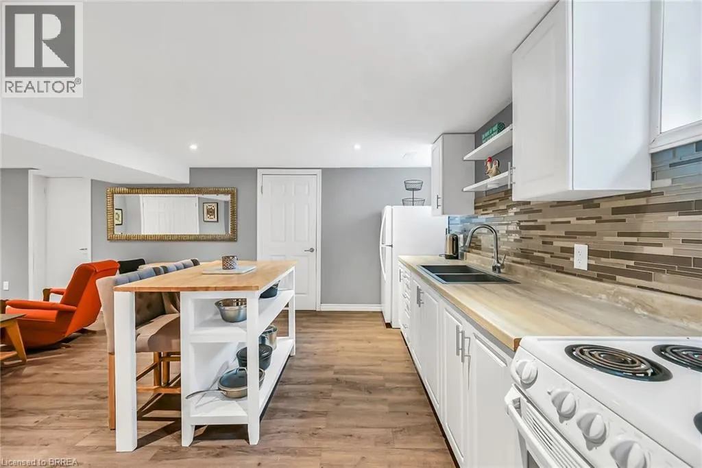 21 BURDOCK Boulevard