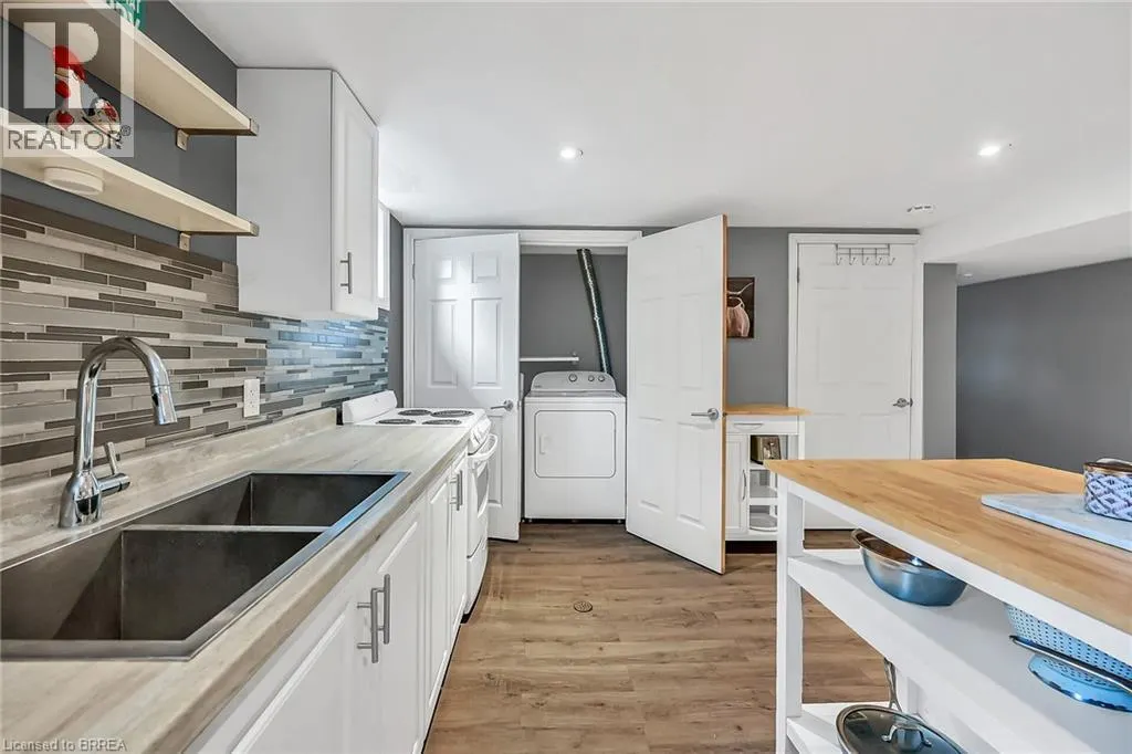 21 BURDOCK Boulevard