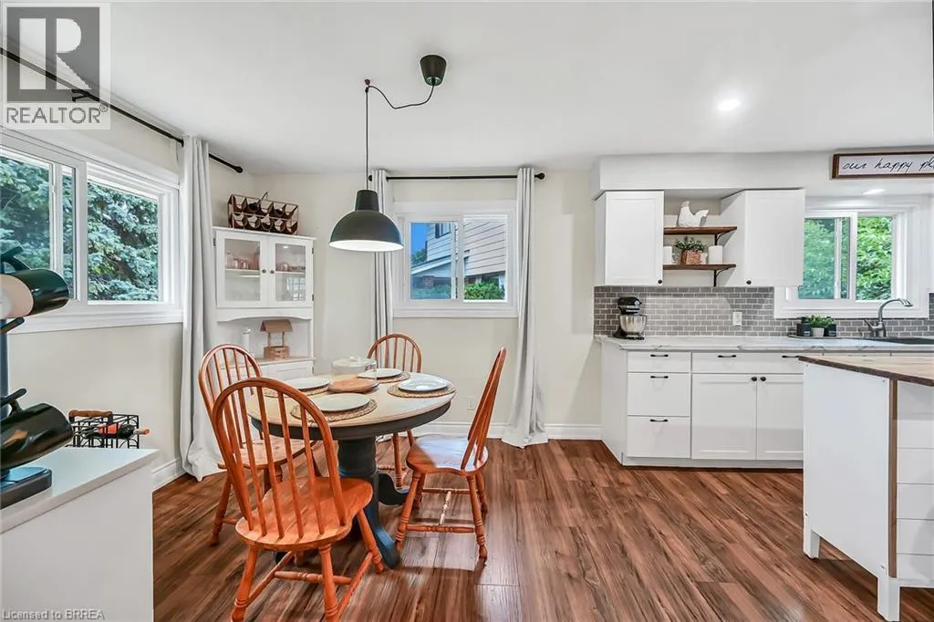 21 BURDOCK Boulevard