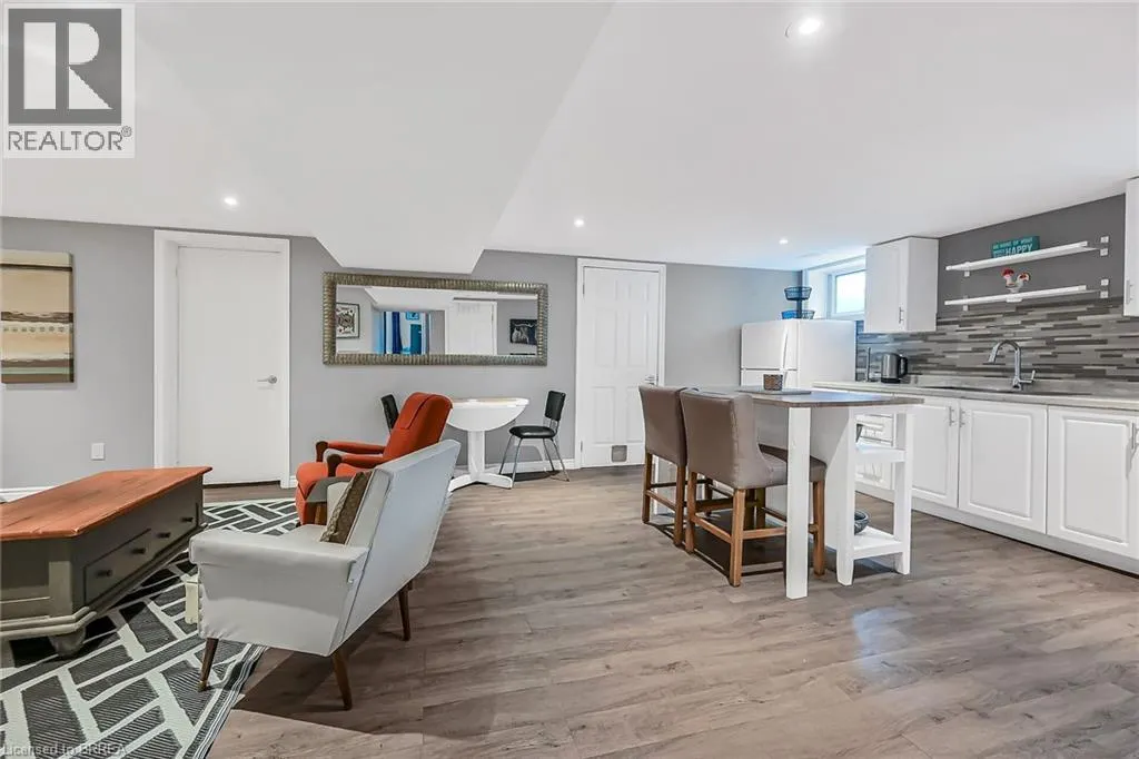 21 BURDOCK Boulevard