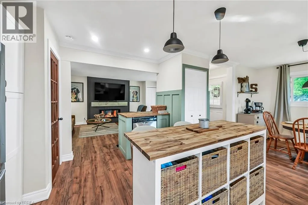 21 BURDOCK Boulevard