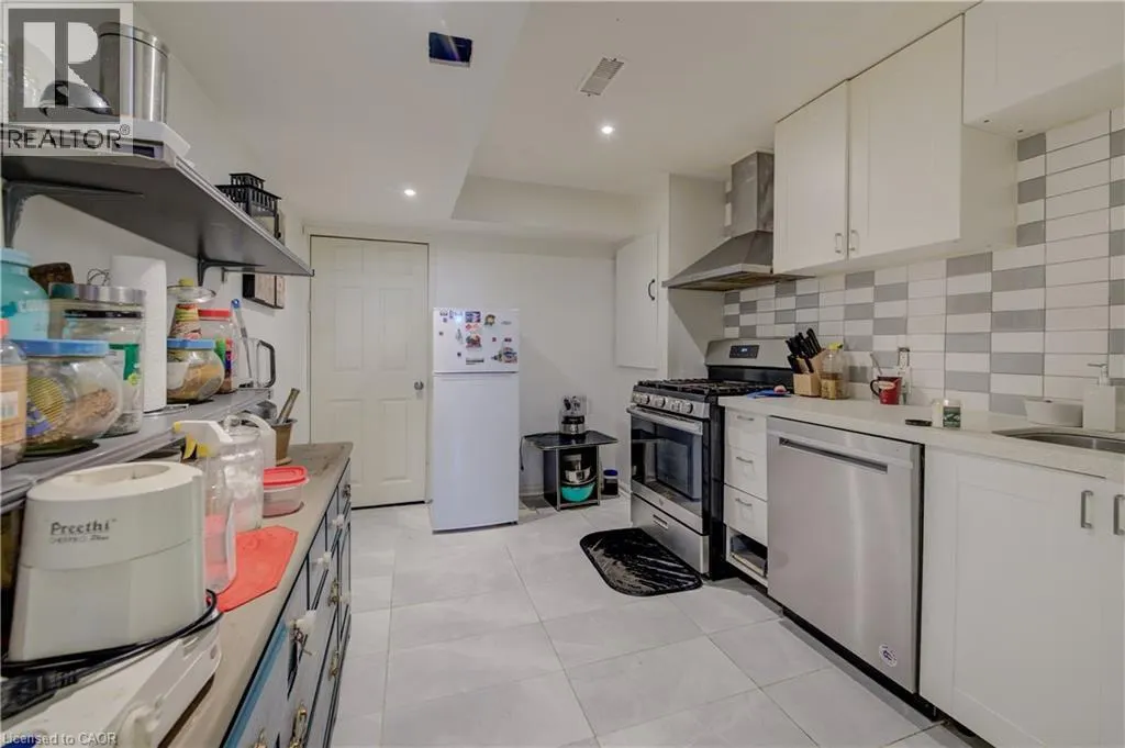 39 WANNAMAKER Crescent