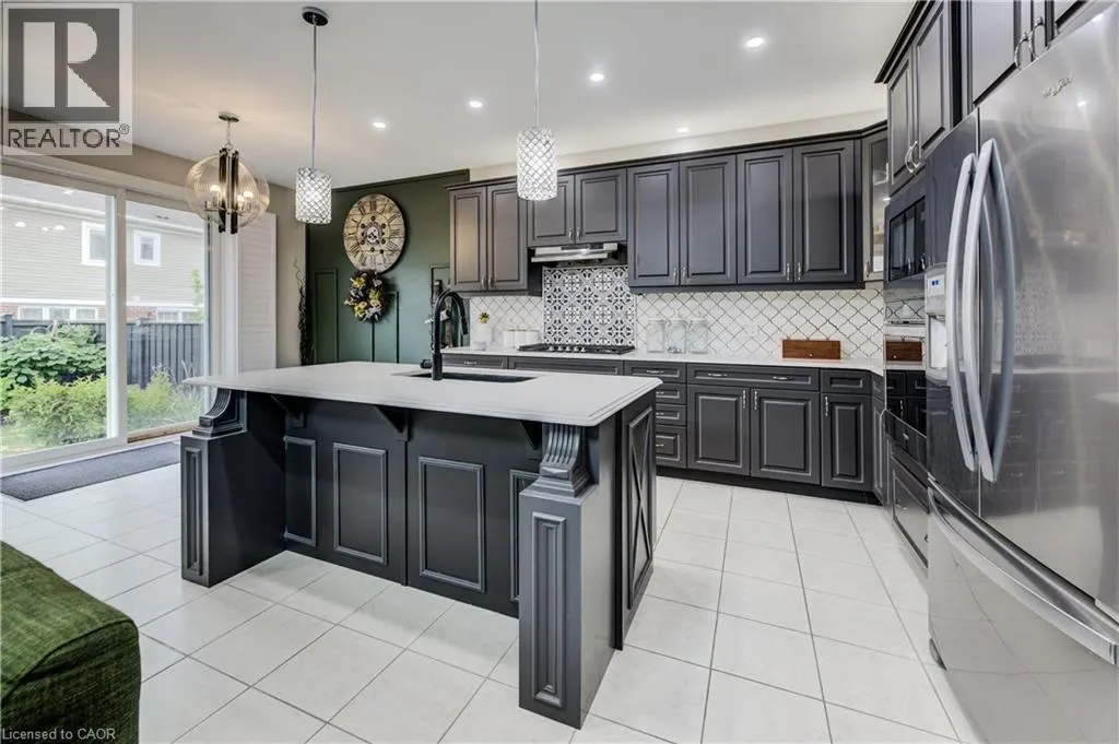 39 WANNAMAKER Crescent