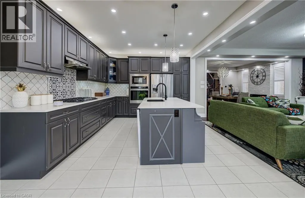 39 WANNAMAKER Crescent
