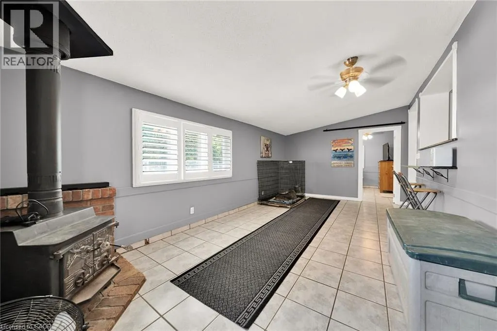 226 CARLUKE Road E