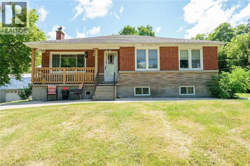 226 CARLUKE Road E
