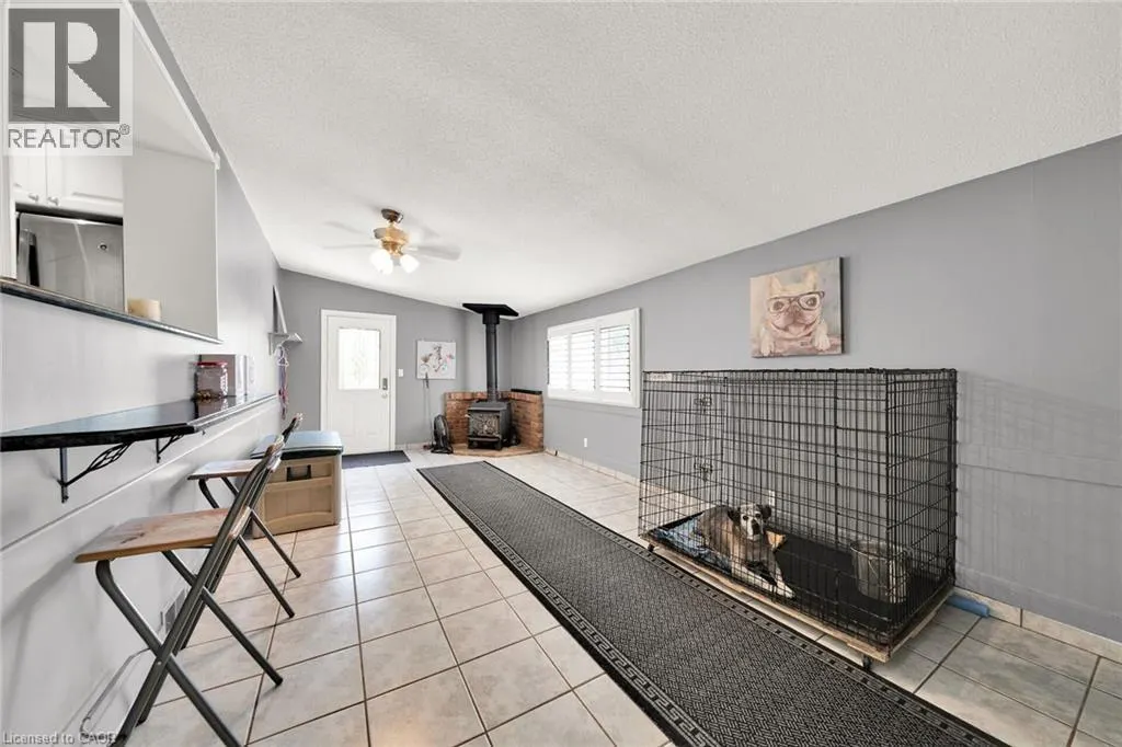 226 CARLUKE Road E