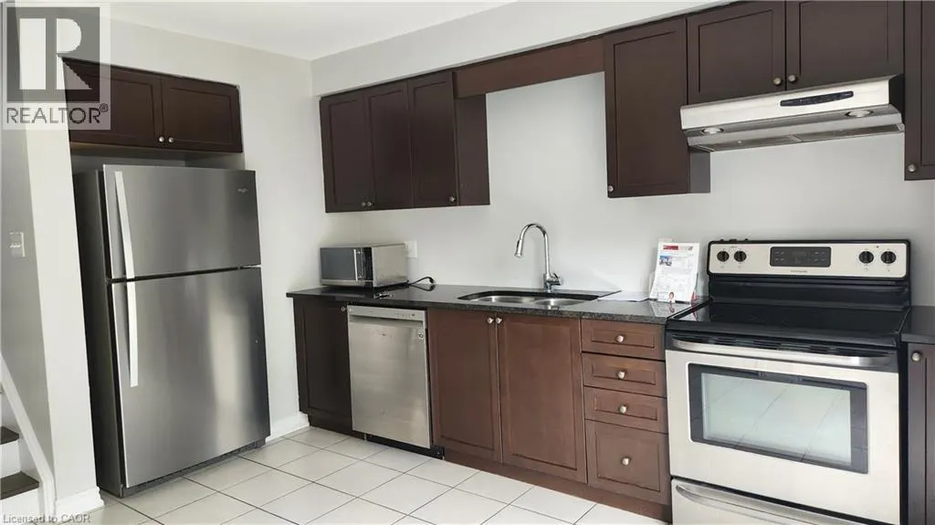 12 POPLAR Drive Unit# 35, #35
