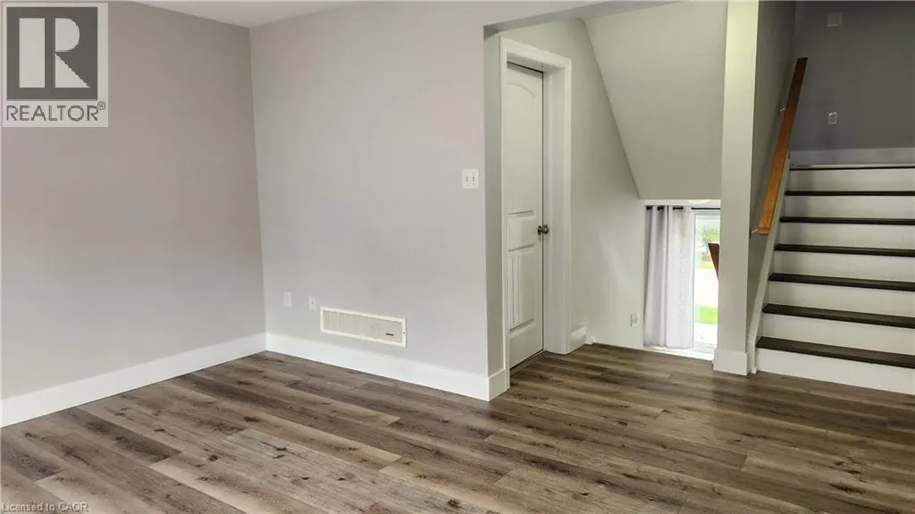 12 POPLAR Drive Unit# 35, #35