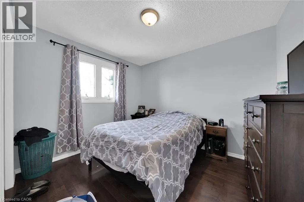 35 MACINTOSH Drive