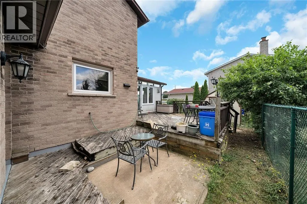 35 MACINTOSH Drive