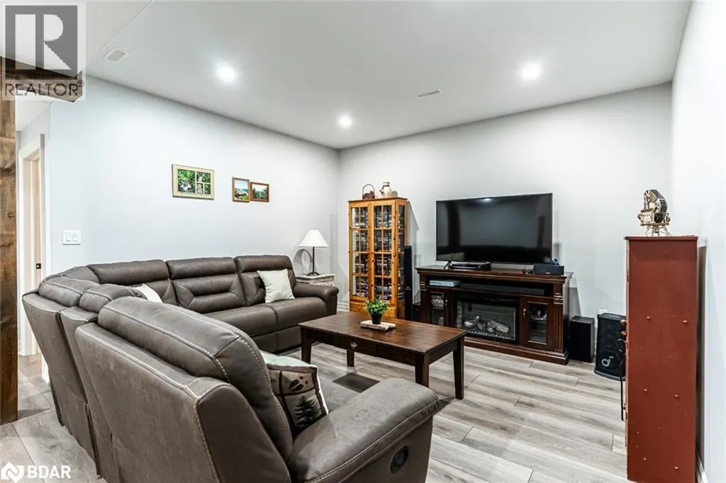 6 VALLEYVIEW DRIVE