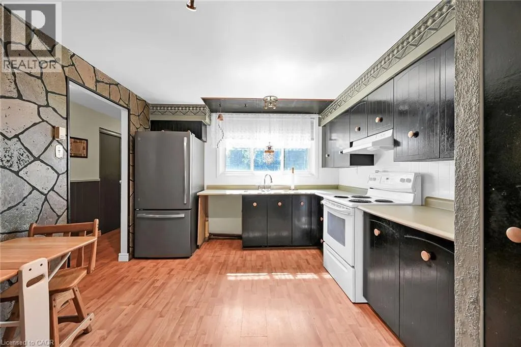 25 BRITTEN Close Unit# A11, #A11