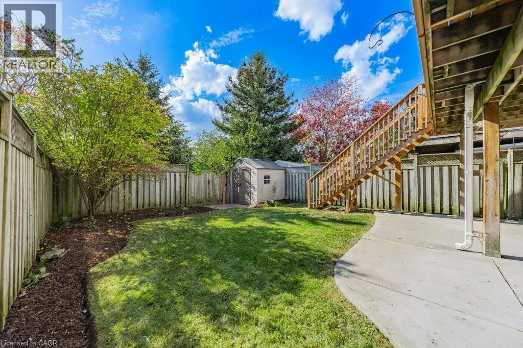 43 BOULDER Crescent