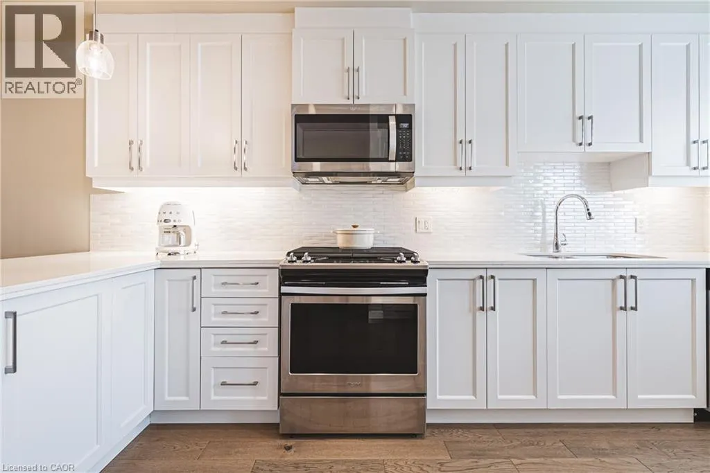 111 WILSON Street E Unit# 6, #6