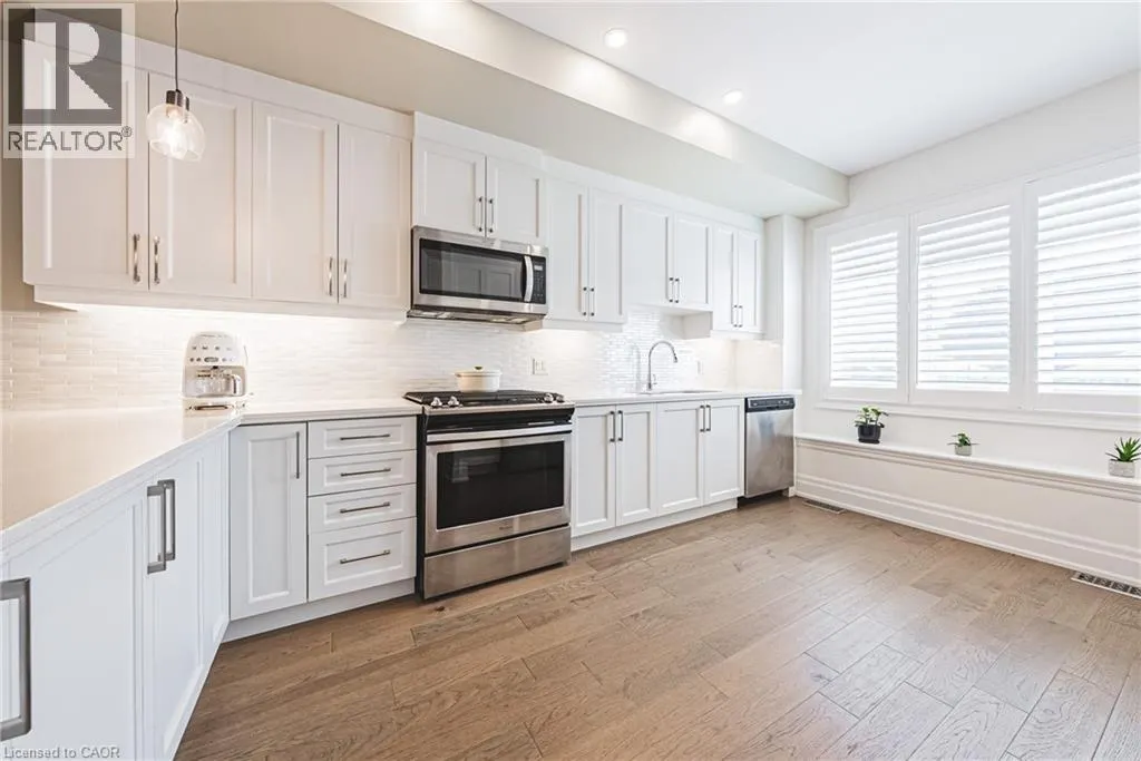 111 WILSON Street E Unit# 6, #6