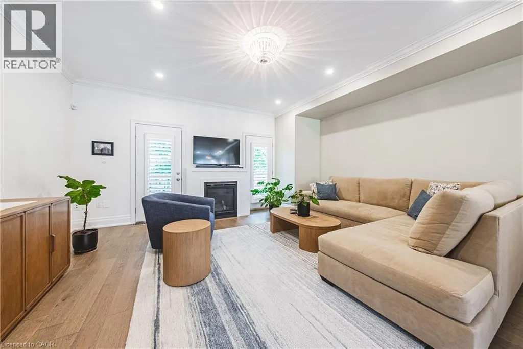 111 WILSON Street E Unit# 6, #6