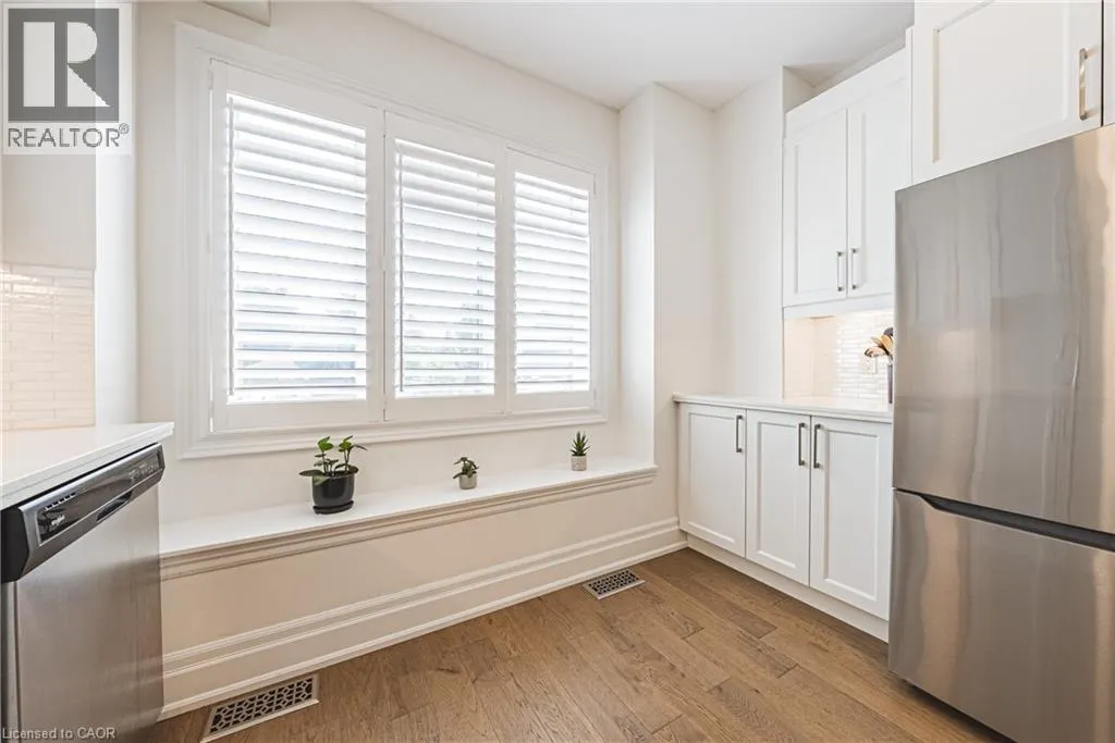 111 WILSON Street E Unit# 6, #6