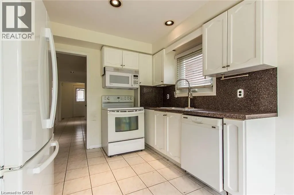 125 HOPEWELL Road