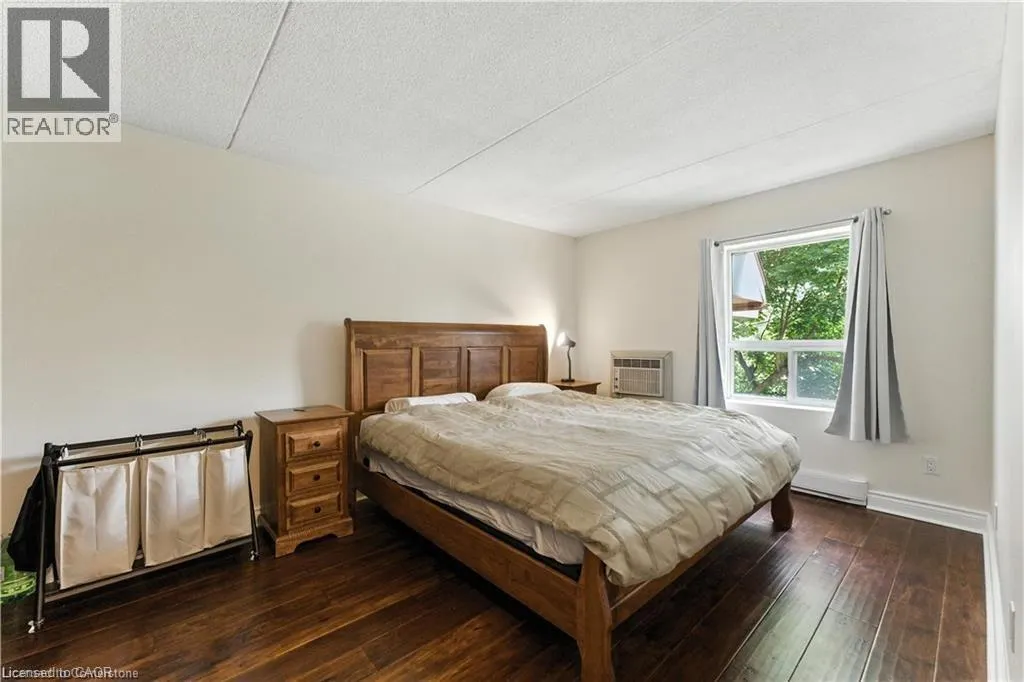 384 ERB Street W Unit# 404, #404