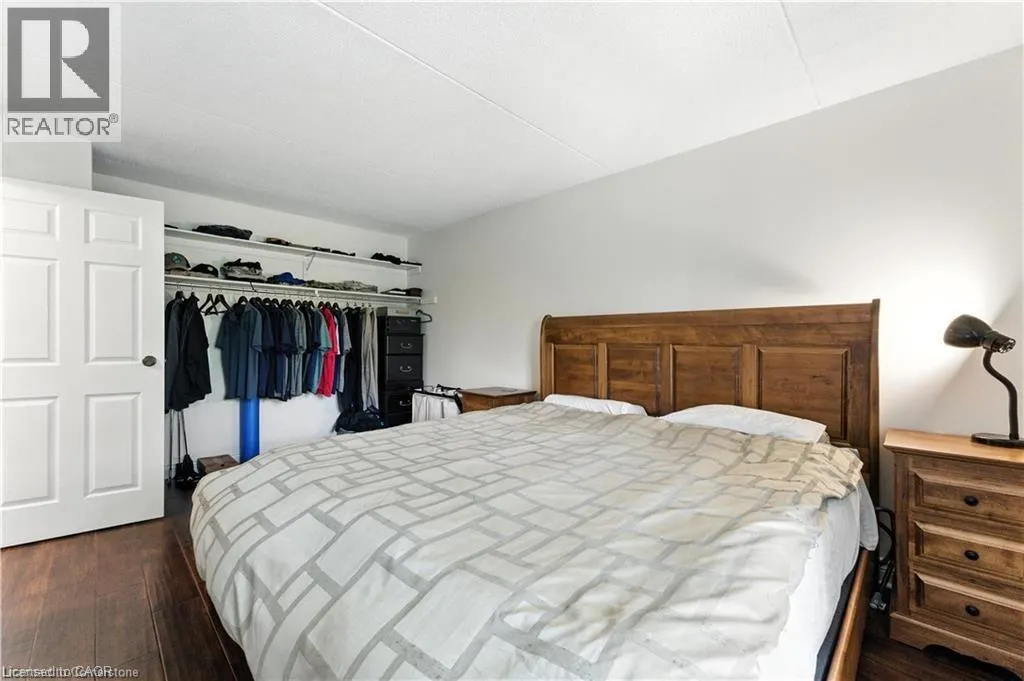 384 ERB Street W Unit# 404, #404