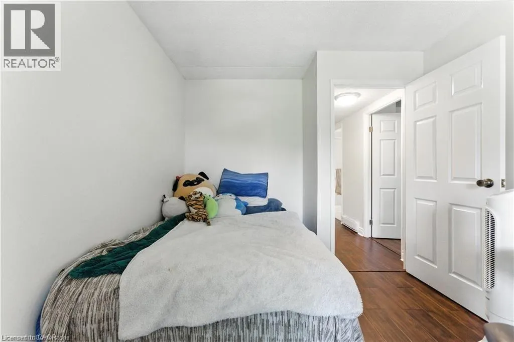 384 ERB Street W Unit# 404, #404