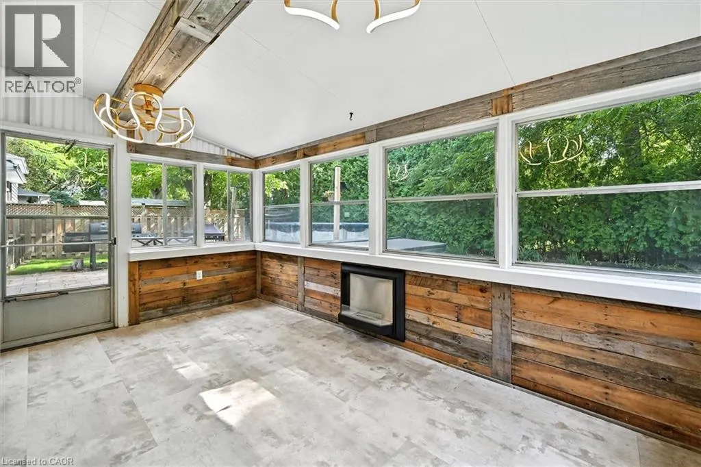 1059 MARLEY Crescent