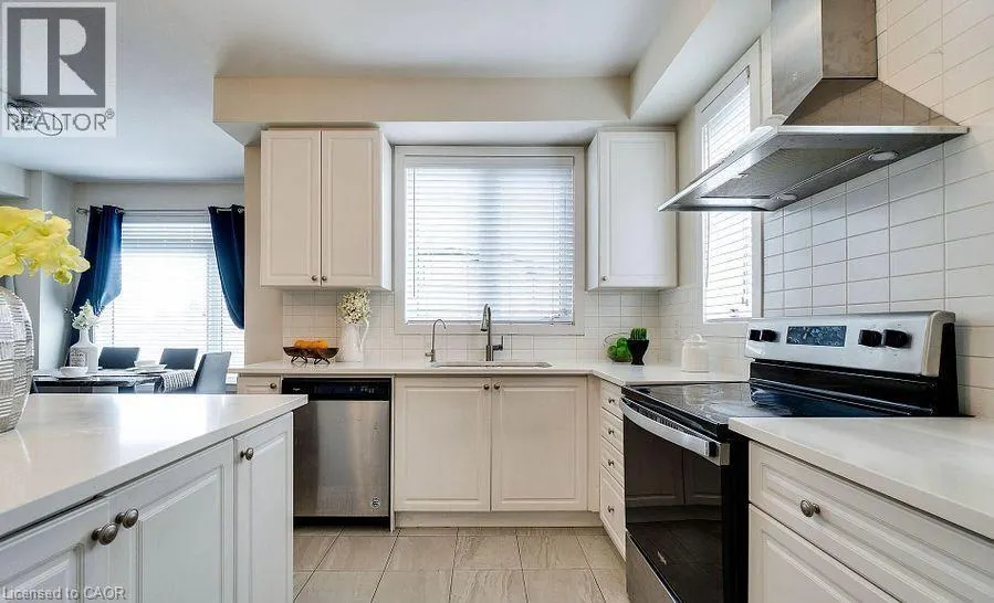 590 NORTH SERVICE Road Unit# 98, #98