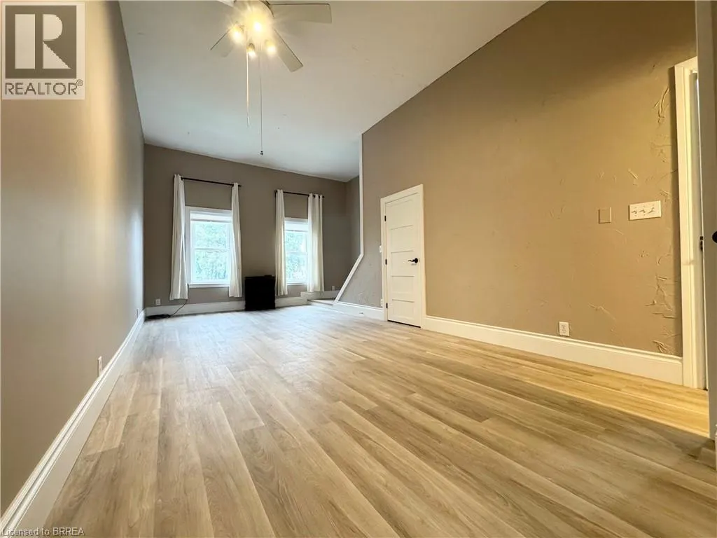 13 GRAND RIVER Street N Unit# 2, #2